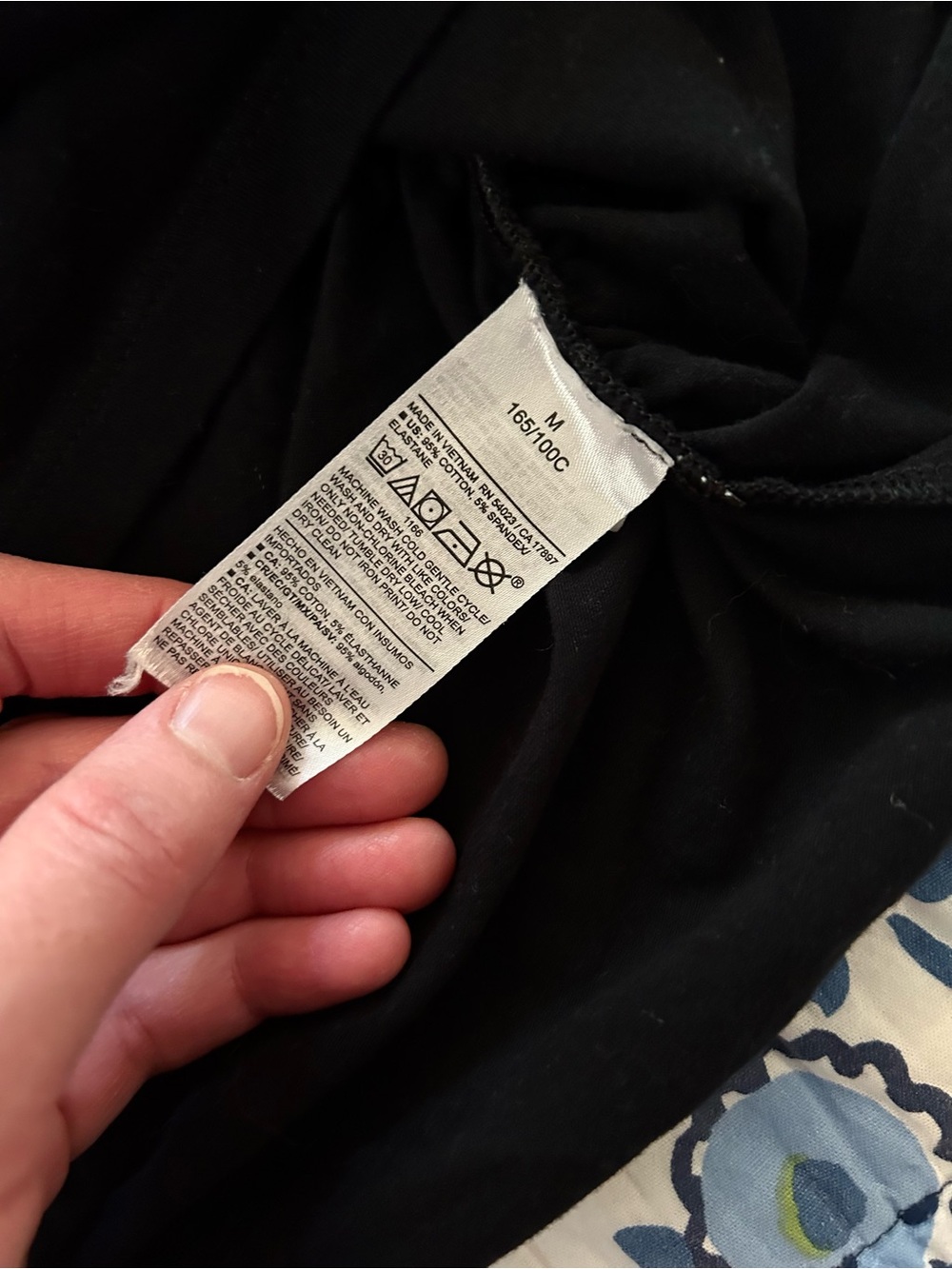 Old Navy Black Maternity Crew Neck SS T Shirt Sz M - Picture 8 of 9